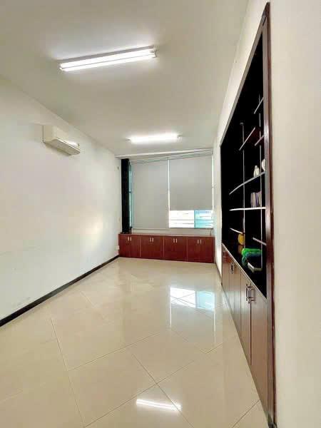 TOÀ NHÀ MẶT TIỀN HÀ HUY GIÁP – 5 TẦNG BỀ THẾ – GIÁ TRỊ KHAI THÁC CỰC CAO