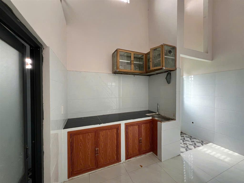 NHÀ ĐẸP CHỈ 5,5 TRIỆU/TH – XE TẢI TỚI NHÀ – GẦN UBND TÂN CHÁNH HIỆP, Q12
