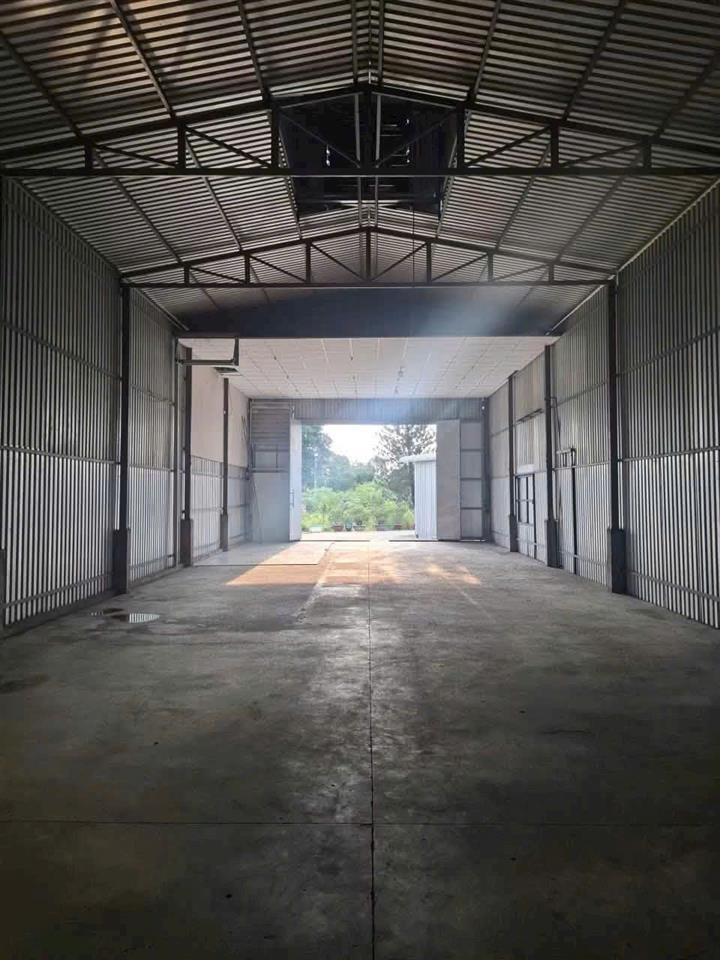 XƯỞNG ĐẸP XE TẢI 10 TẤN XUÂN THỚI THƯỢNG – 250M² - CHỈ 13TR/THÁNG!