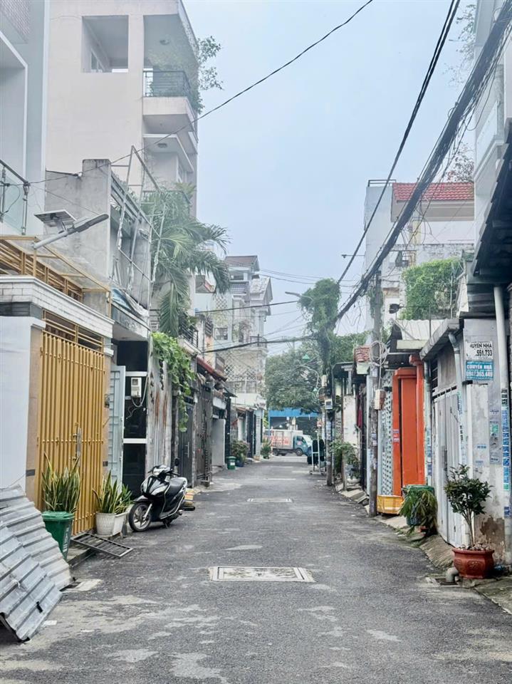 NHÀ MỚI LÂM THỊ HỐ – FULL NỘI THẤT – SÂN Ô TÔ 7 CHỖ – CHỈ 5,68 TỶ