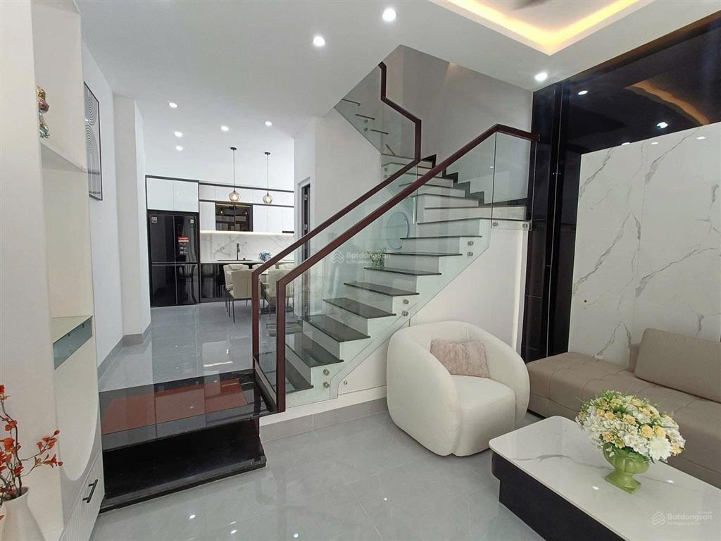 Nhà 4 tầng full nội thất 45m (4.5x10) kiệt ô tô gần giảm sâu cả tỷ 4.95 tỷ