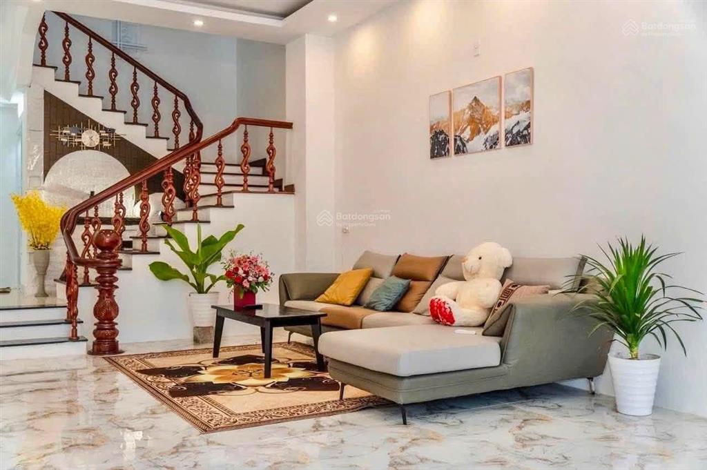 Khách sạn 5 tầng khuê mỹ đông 7 105m đường 7.5m doanh thu 150200 triệu/tháng chỉ 18 tỷ