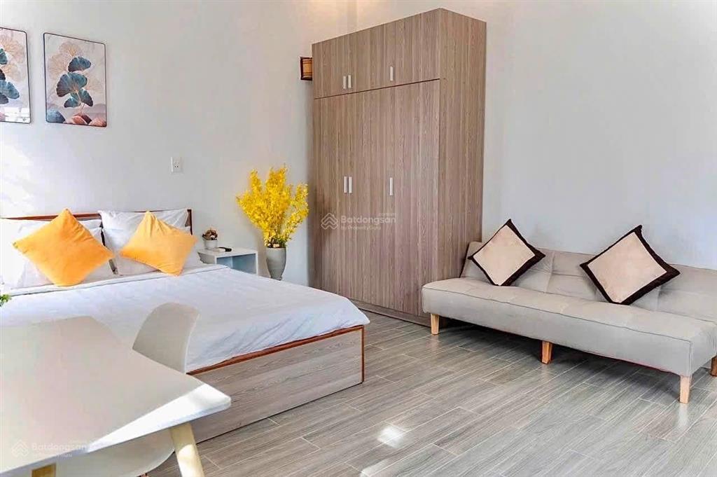 Khách sạn 5 tầng khuê mỹ đông 7 105m đường 7.5m doanh thu 150200 triệu/tháng chỉ 18 tỷ