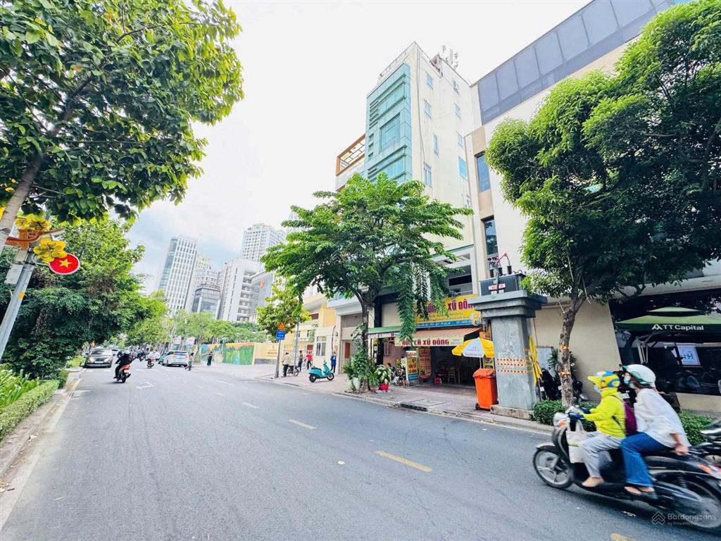 Nhà 7 lầu mt đường đoàn như hài, phường 12, quận 4, dt 4x25m, giá 43 tỷ, shr