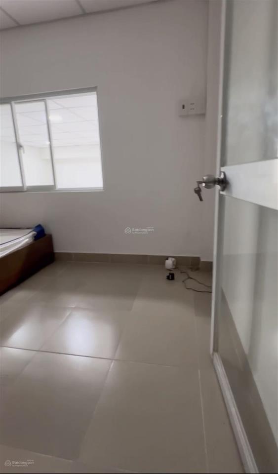 Nhà riêng 4x8 1 trệt 1 lầu hẻm 4m thoáng đẹp giá 4 tỷ