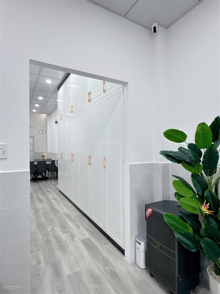 Hẻm 8m có lề 3m thoại ngọc hầu thông 4m x 28m chỉ 9.9 tỷ