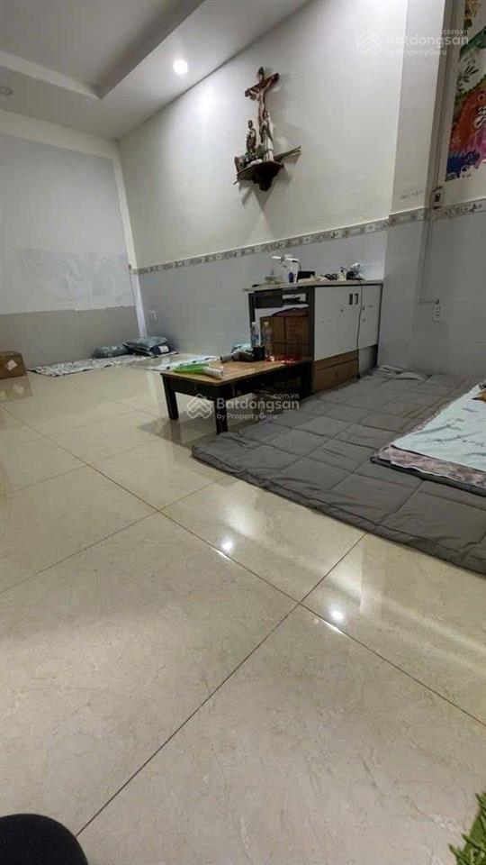 Mặt tiền kinh doanh 2 tầng 4.4x16m, sổ vuông vức, đường số 4 phường 11, gò vấp, ngay cv làng hoa