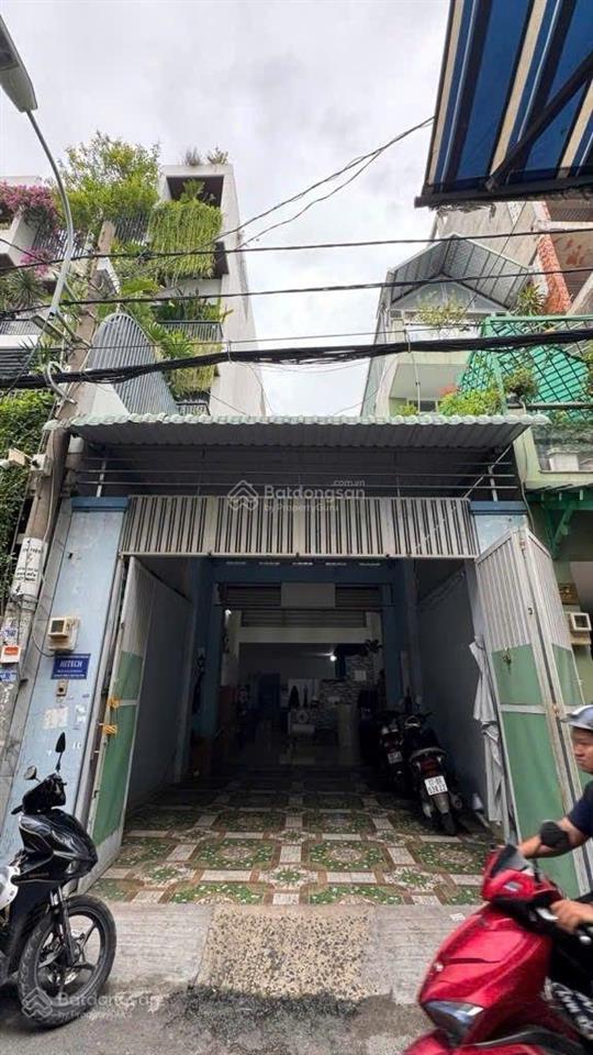 Mặt tiền kinh doanh 2 tầng 4.4x16m, sổ vuông vức, đường số 4 phường 11, gò vấp, ngay cv làng hoa