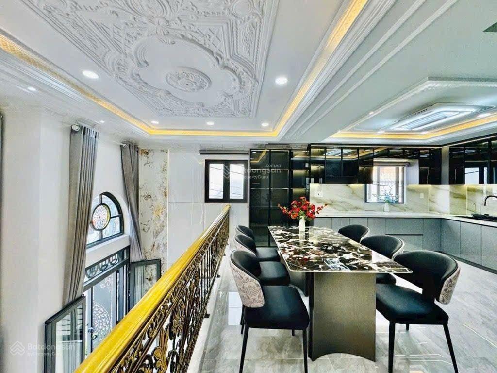 Căn góc 6 tầng thang máy 5.2x10m nở hậu đều 6m, xe hơi đậu trong nhà, bùi quang là phường 12 gò vấp