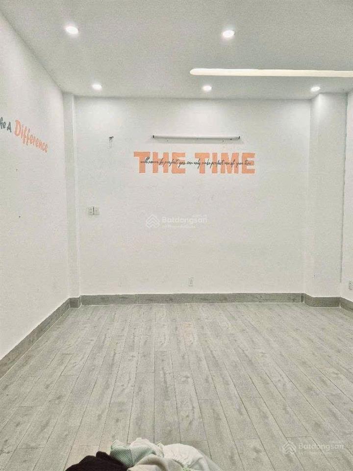 Nhà 4 tầng 5x15m sổ vuông vức, hẻm xe hơi 6m thông tứ hướng sầm uất, phạm văn chiêu phường 9 gò vấp