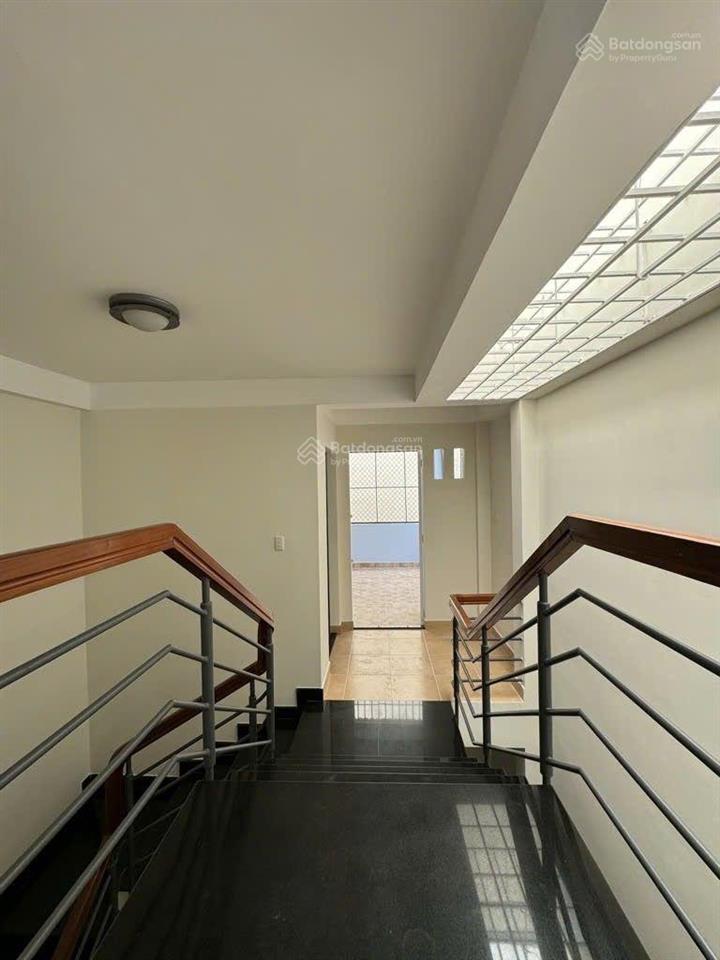 Mặt tiền kinh doanh 4 tầng 4x16m sổ vuông đẹp, đường số 17, kết nối đường quang trung và thống nhất