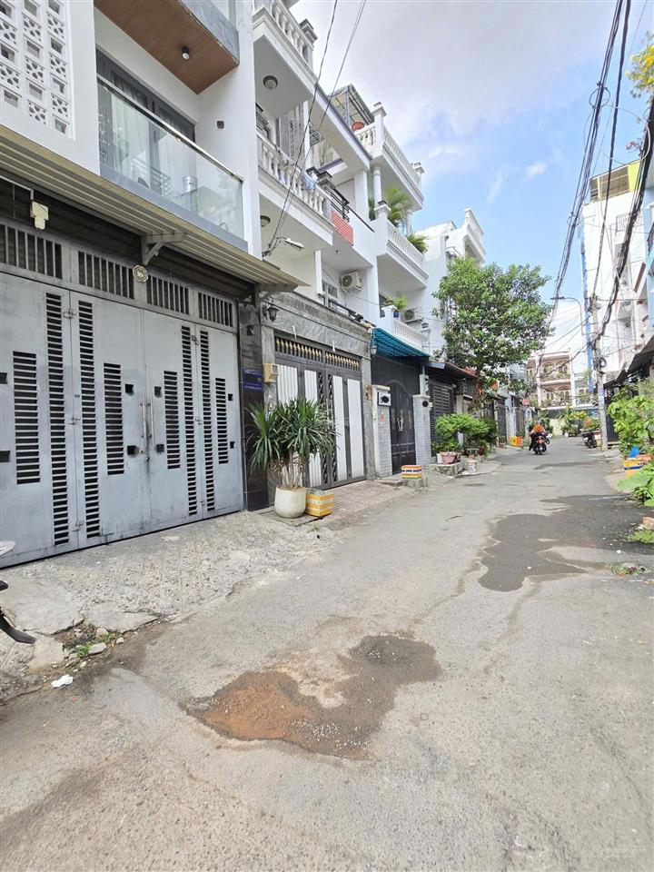 Nhà 3 tầng 4x15m sổ vuông vức, hẻm xe hơi tránh, hẻm thông bàn cờ, phạm văn chiêu phường 14 gò vấp