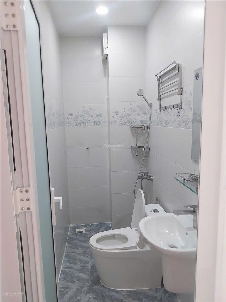 Nhà 4 tầng 4.2x14m sổ vuông vức, hẻm xe hơi tránh 10m, ngay dream home đường số 59 phường 14 gò vấp