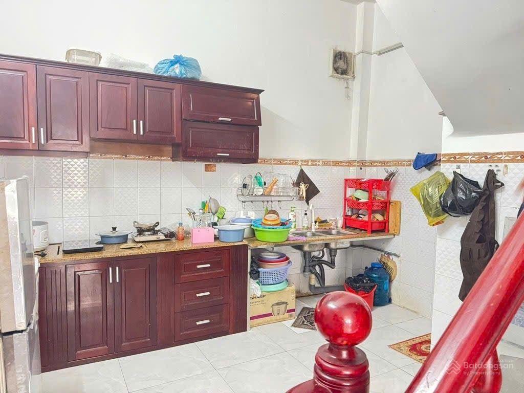 Nhà 3 tầng bề thế 7.6x9m sổ vuông vức, hẻm xe hơi tránh, phạm văn chiêu phường 14 gò vấp