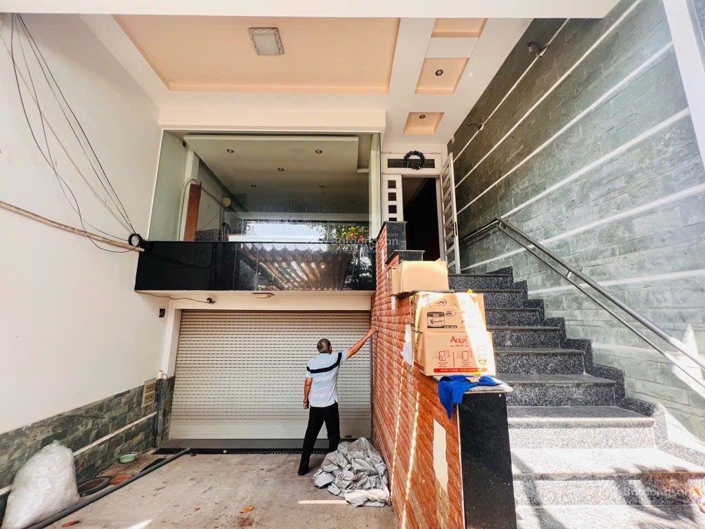 Nhà 4 tầng 5.6x33m  190m2  sổ vuông đẹp  hẻm xe hơi tránh 8m  thống nhất phường 15 gò vấp