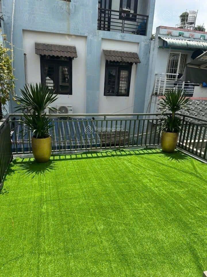 Nhà 3 tầng 4x18m sổ vuông vức, hẻm xe hơi quay đầu, sát mặt tiền huỳnh văn nghệ phường 12 gò vấp