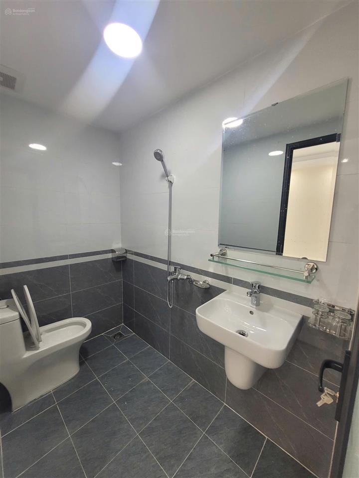 Bán nhà riêng tại văn tiến dũng, 8,2 tỷ, 41m2, đẹp, nhiều tiện ích, chính chủ