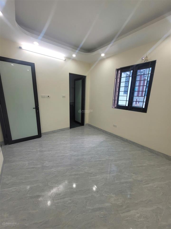 Bán nhà riêng tại văn tiến dũng, 8,2 tỷ, 41m2, đẹp, nhiều tiện ích, chính chủ