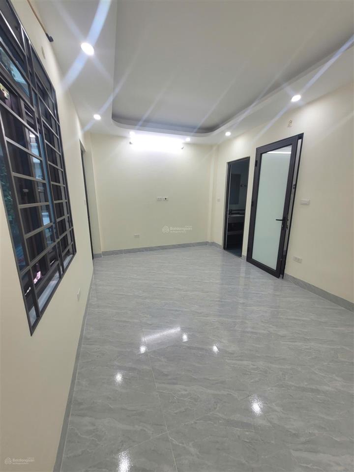 Bán nhà riêng tại văn tiến dũng, 8,2 tỷ, 41m2, đẹp, nhiều tiện ích, chính chủ