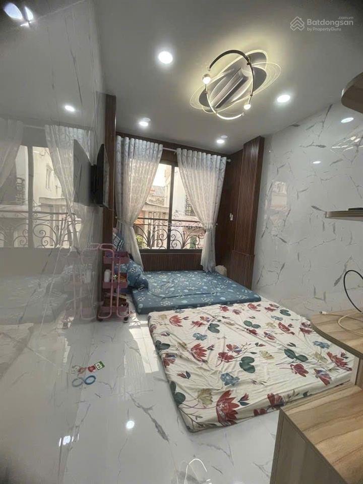 Q1, 50m ra mt nguyễn văn cừ, kqh, 5 tầng, 3 x11, nhà mới ở ngay, full nội thất, 6 tỷ 600