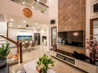 Quận 5, trần bình trọng, xe hơi ngủ trong nhà  5 tầng btct(5pn, 6wc, gara xe)  8m x 9m