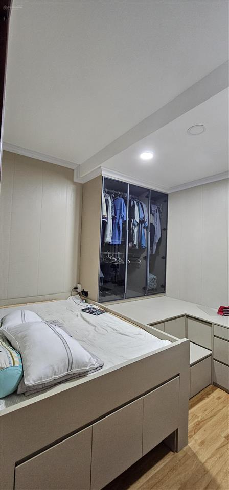Quận 4, căn hộ cc khánh hội 2  100m²  3pn, 2wc  nội thất cơ bản 7 tỷ 500tr