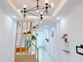 Chủ gấp bán giảm còn 4 tỷ 500tr quận 4, khánh hội, 70m ra mặt tiền, 40,3m²( 3 x 14m), 1 trệt 1 lầu