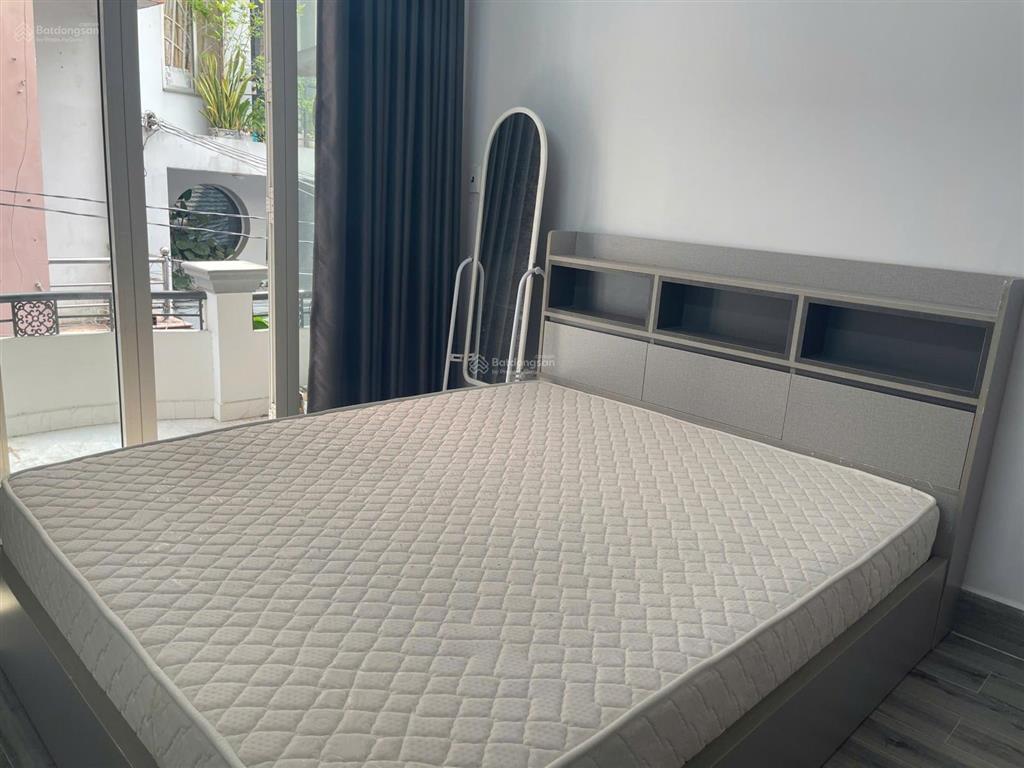 #quận1, khu tk nguyễn cảnh chân  cách 1 căn ra hxh  3 tầng btct  3m x 9m. sổ hồng riêng