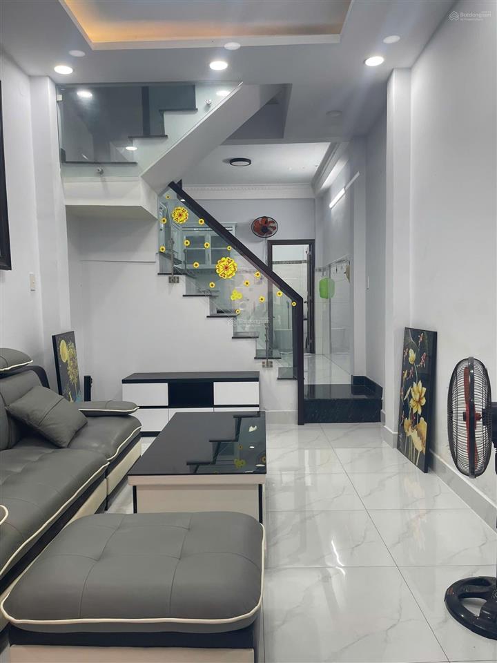 #quận1, khu tk nguyễn cảnh chân  cách 1 căn ra hxh  3 tầng btct  3m x 9m. sổ hồng riêng
