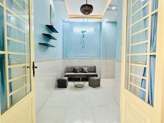 #quận4, chỉ 2 tỷ 350tr( còn tl)  21,7m  1 trệt, 1 lầu( 2pn, 2wc)  không qh  sổ riêng.