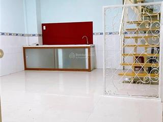 #quận4, 20m ra mặt tiền hoàng diệu, 29,2m( 4m3 x 5m3, nở hậu 4m8). 1 trệt 1 lầu( hoàn công đủ)