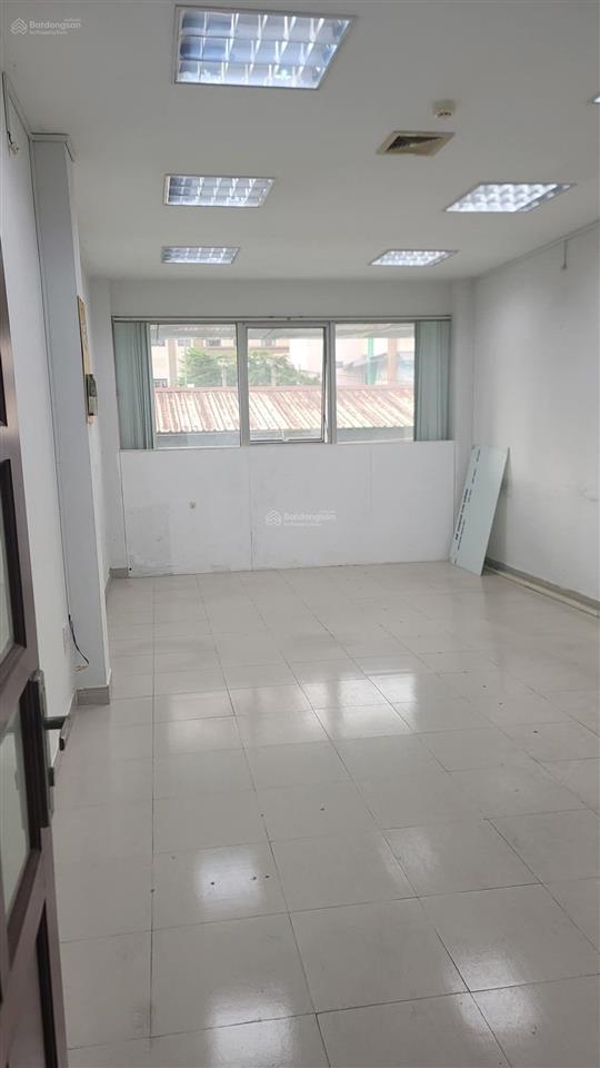 Quận 4, văn phòng cho thuê
 đường nguyễn trường tộ, sau lưng tòa nhà ree tower