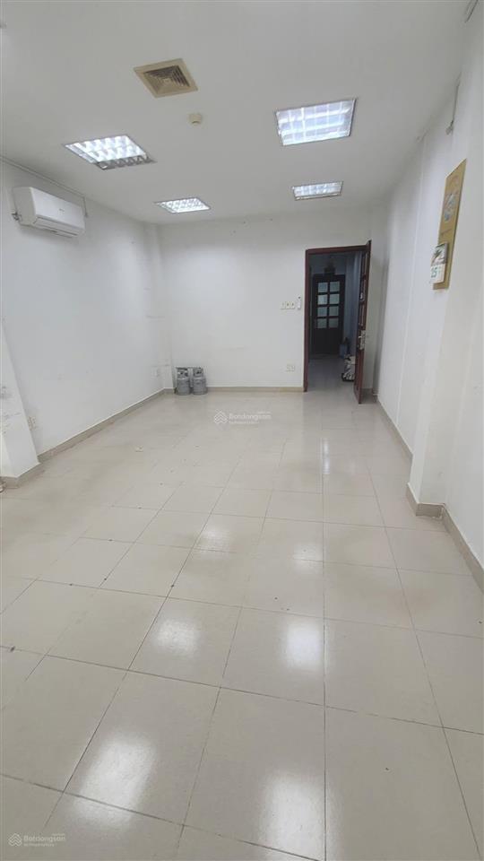 Quận 4, văn phòng cho thuê
 đường nguyễn trường tộ, sau lưng tòa nhà ree tower