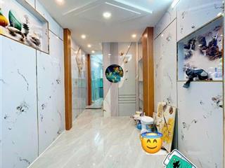 #quận4, nguyễn thần hiến, 100m ra mặt tiền. 5 tầng  31m  6pn chỉ 4 tỷ 500tr
