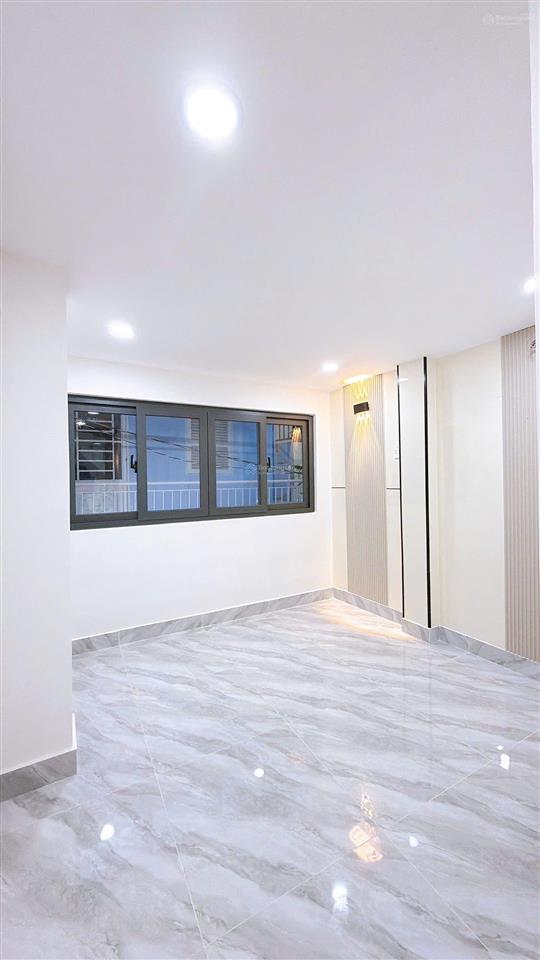 #quận4, 80m ra mặt tiền tôn đản, hẻm trc nhà 3m. nhà mới 3 tầng. 3 tỷ 050
 dt 15,1m( 2m8 x 5m5