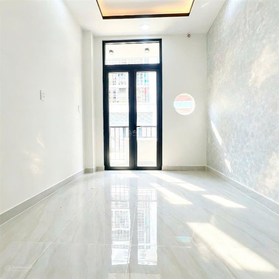 Quận 4, hẻm 4m tôn đản. nhà mới 3 tầng, 23,1m sổ. 5 tỷ 300tr  hẻm 1/, thẳng trục cách mt 40m