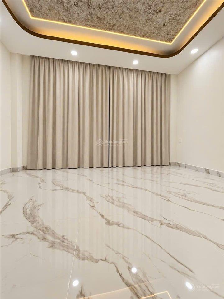 #quận4, cách mt phố ẩm thực vĩnh khánh 20m. 5 tầng, 21m. 5 tỷ 500tr tl