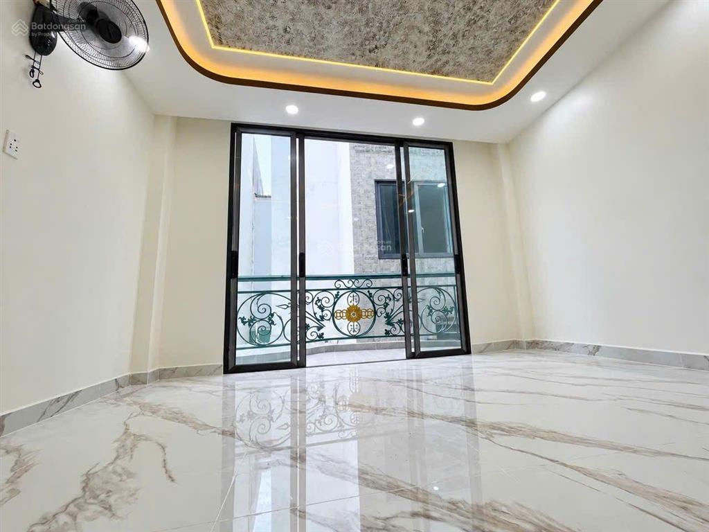 #quận4, cách mt phố ẩm thực vĩnh khánh 20m. 5 tầng, 21m. 5 tỷ 500tr tl