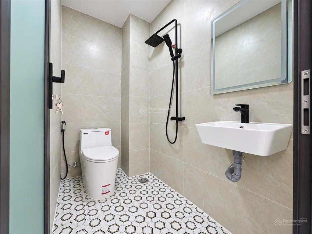 #quận4, cách mt phố ẩm thực vĩnh khánh 20m. 5 tầng, 21m. 5 tỷ 500tr tl