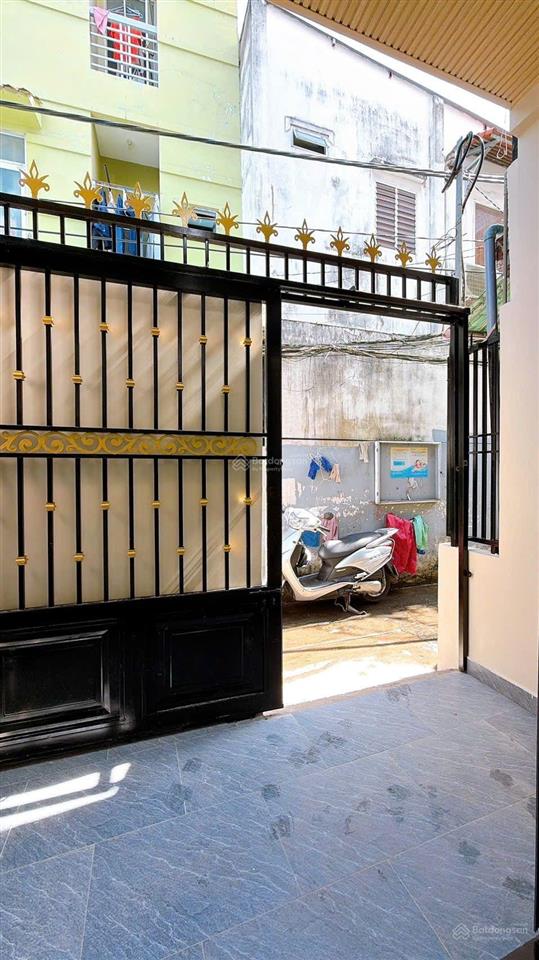 #quận4, vài bước ra hẻm xe hơi. 3 tầng. 38,7m. không quy hoạch. 5 tỷ 250tr