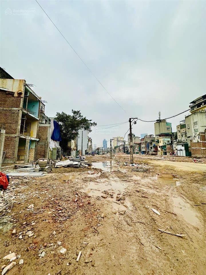 Nhà mặt phố đê la thành c4 kinh doanh đỉnh 17m 6,95 tỷ