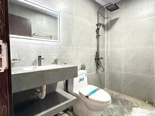 Nhà liền kề cực hiếm tt đống đa thái thịnh 6 tầng 31m 9,8 tỷ