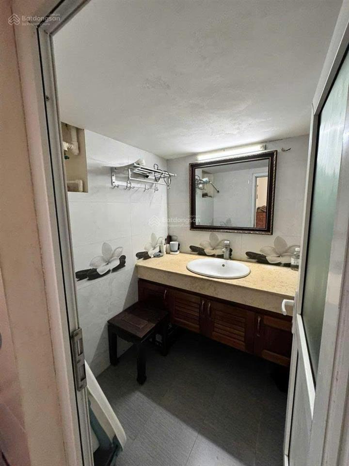 Nhà tập thể khu nam đồng cực đẹp 70m 5,85 tỷ