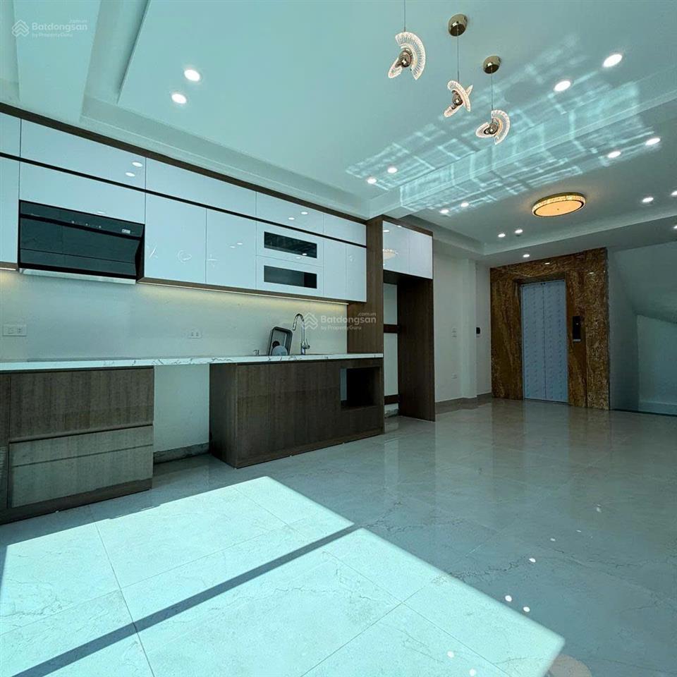 Nhà 7 tầng thang máy khu phân lô qđ cù chính lan 40m 18,8 tỷ