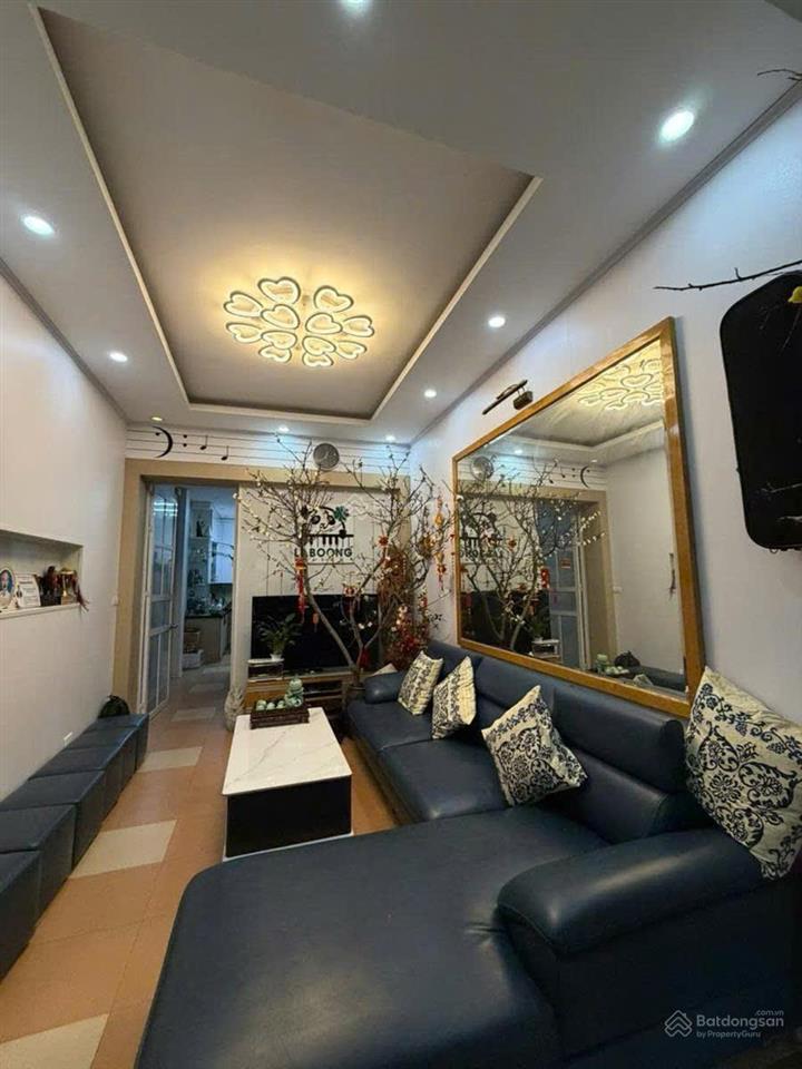 Nhà cực đẹp phân lô quân đội ngõ thông sát phố trường chinh tx 40m 16,8 tỷ