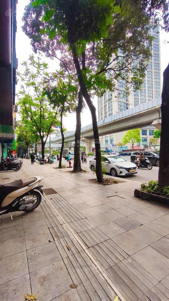 Nhà 2 mặt tiền mặt phố sát royal city nguyễn trãi 5 tầng 58m 35,5 tỷ