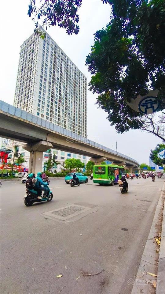 Nhà 2 mặt tiền mặt phố sát royal city nguyễn trãi 5 tầng 58m 35,5 tỷ