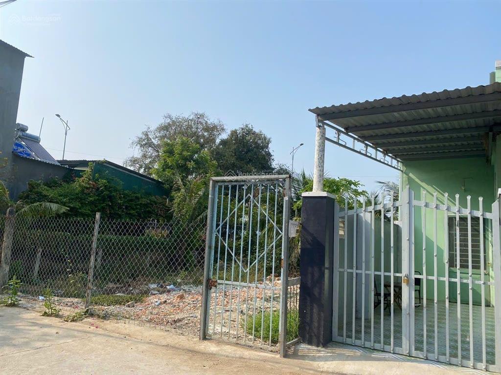Bán lô đất tặng nhà cấp 4 đường ô tô