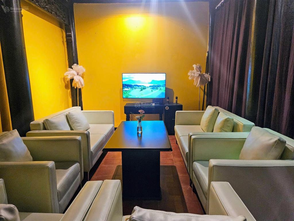 Cho thuê boutique villa & spa 1000m2 mặt tiền biển tại mũi né