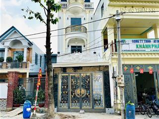 Chính chủ kẹt tiền cần bán gấp nhà tại trung tâm đông hòa, dĩ an